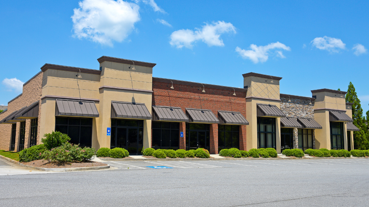 Michigan retail buildings